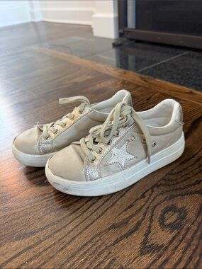 MIA Gold and Beige Star Lace-Up Kids Sneakers